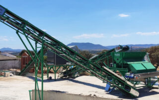 planta receptora de frutos secos magnuts almendras pistachos bandas cortes